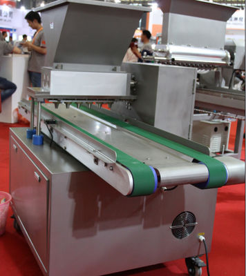 comprar 300 - Servo motor da máquina do depositante do bolo de 600 Trays/Hr com o tela táctil do PLC do delta Fabricação em linha