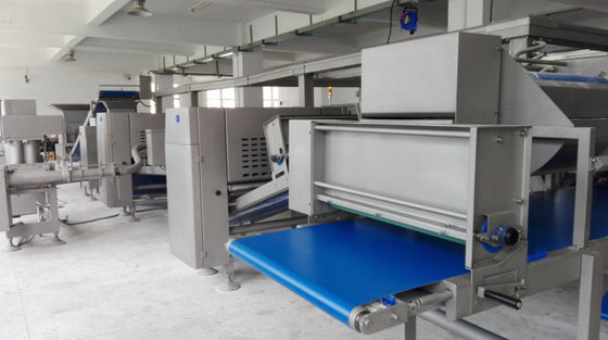 comprar Linha de produção automática da máquina industrial da panificação dos bolos de Hamburger online manufacture