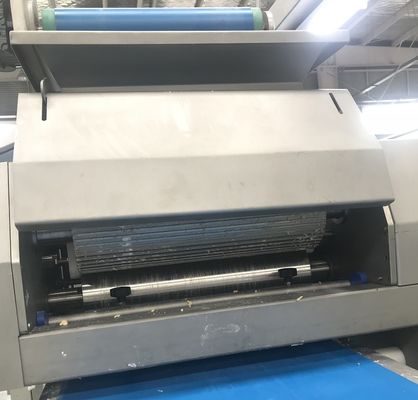 comprar Quilograma industrial da capacidade da máquina de pressão 200 - 300 de 35 quilowatts Paratha para o croissant/brinde Fabricação em linha