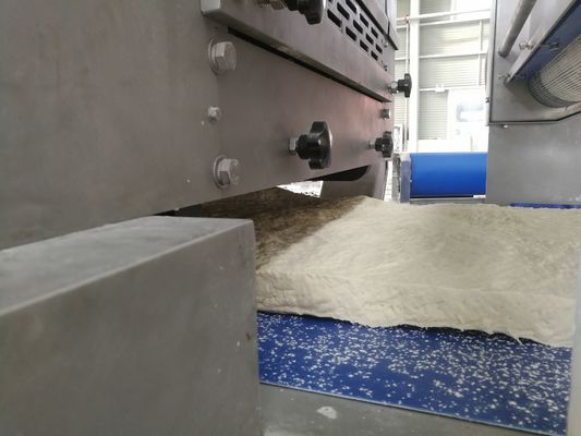 comprar O CE ordena a máquina industrial do laminador da massa com a linha customizável da composição Fabricação em linha